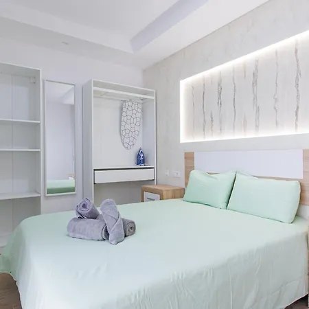 Boutique Apartment *