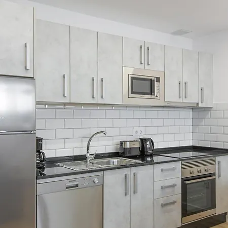 Boutique Apartment *